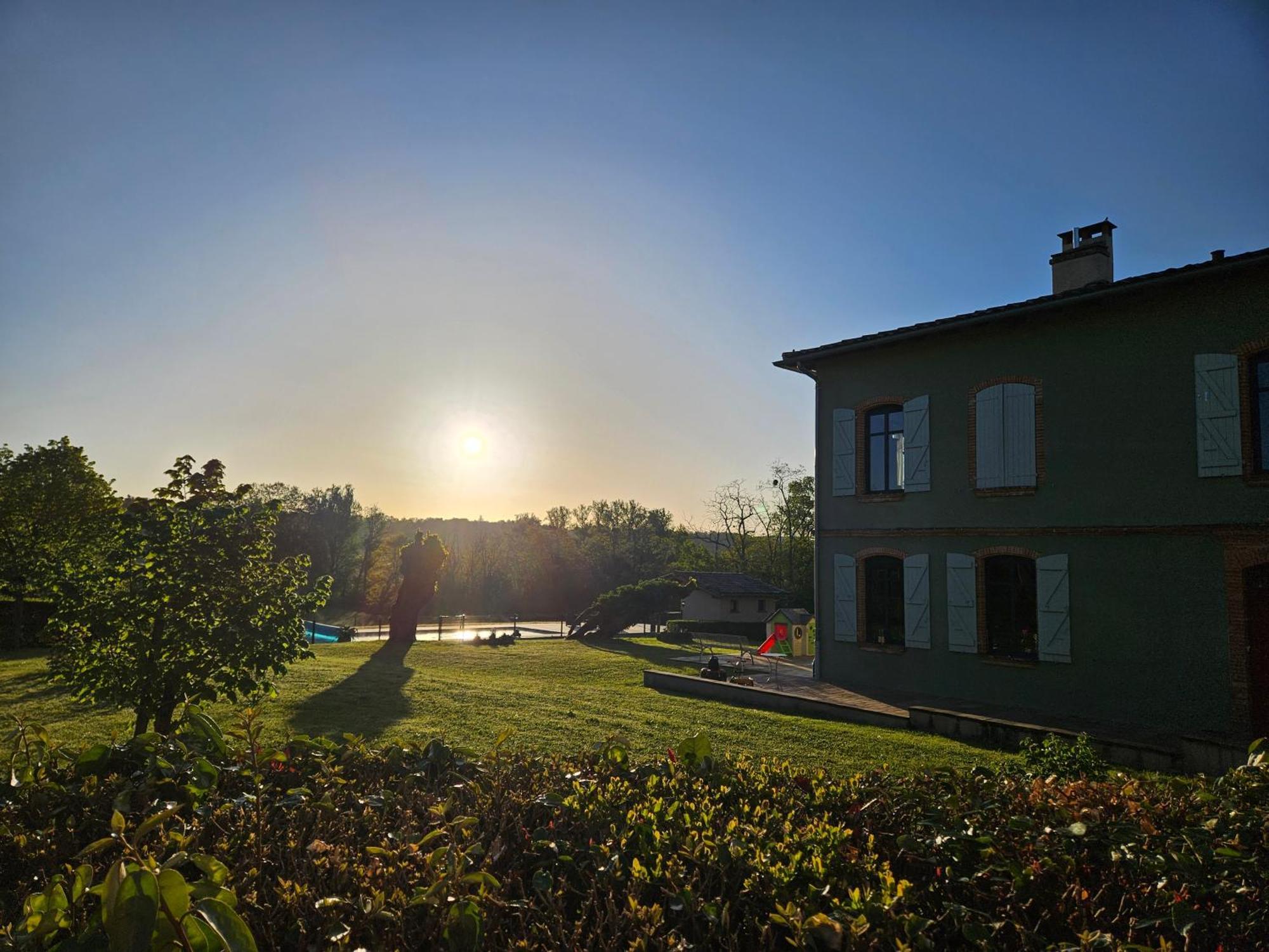 Domaine De Belcayre Bed & Breakfast Montauban Bagian luar foto